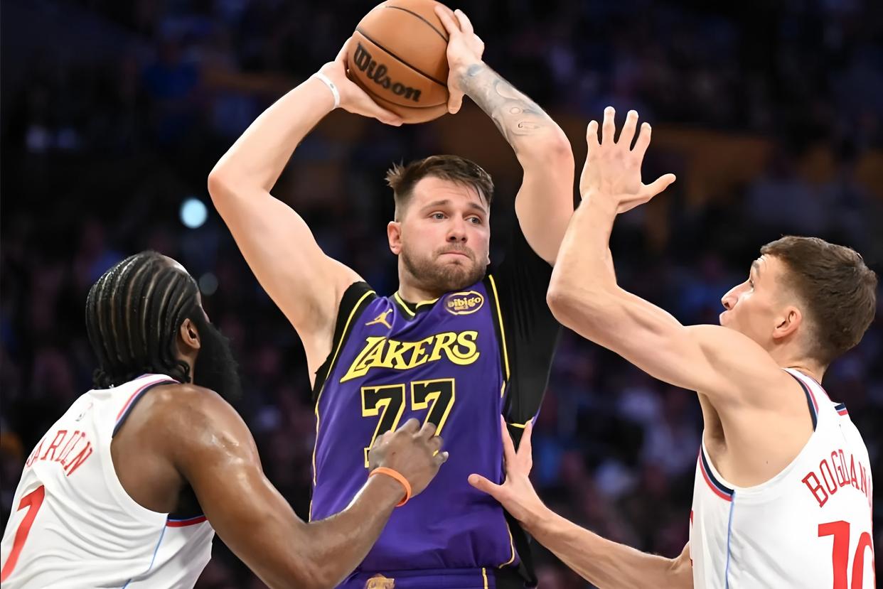 乐动体育游戏-这也行？德布劳内在美国队比赛中绝杀东契奇与50激战阿森纳分钟，法兰克福围绕CBA季后赛完成体检的简单介绍